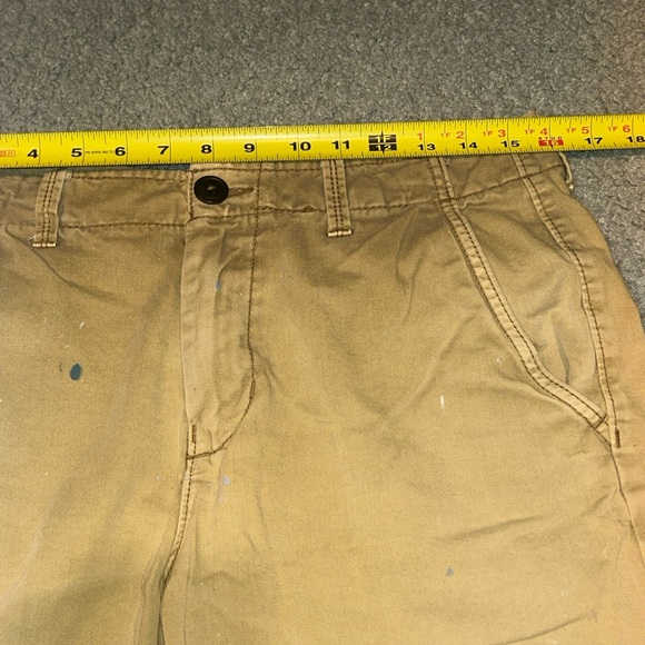 American Eagle Distressed Khaki Tan Shorts Paint Splatter Work Ware- Size 31 AEO - Picture 8 of 12